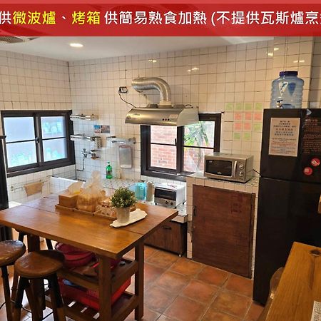 Old Wow老屋瓦共享民宿hostel 桃園市民宿074號 لونغتان المظهر الخارجي الصورة