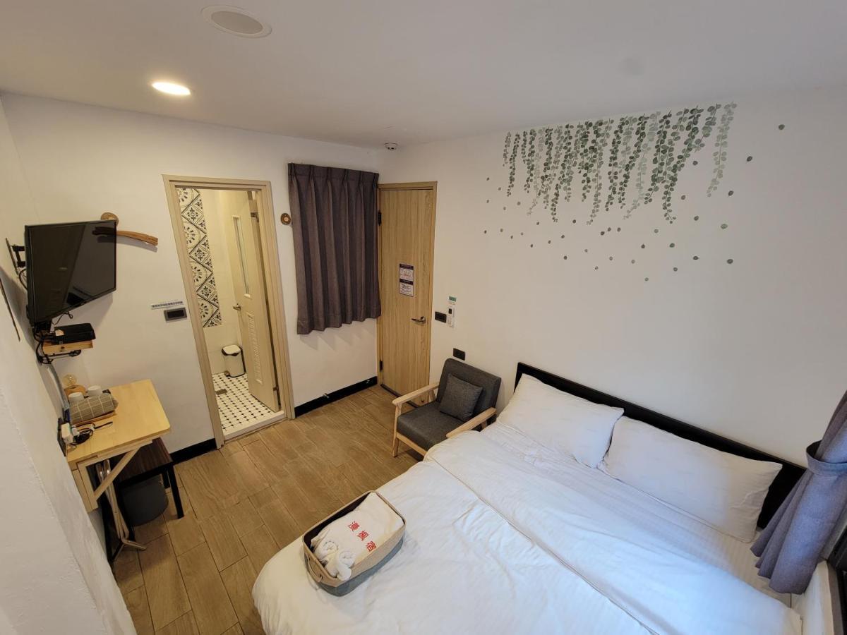 Old Wow老屋瓦共享民宿hostel 桃園市民宿074號 لونغتان المظهر الخارجي الصورة